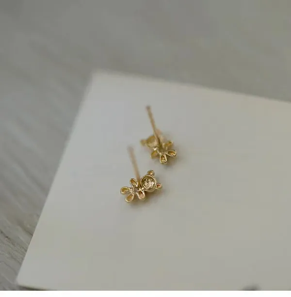 Gold_Mini_Bear_Stud_Earrings_For_Women